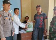 Bhabinkamtibmas Polsek Cikijing Monitoring Penyaluran BPNT di Desa Binaan