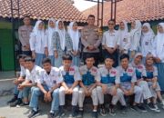 Kapolsek Cikijing Berikan Pembinaan Dan Penyuluhan Tentang Kenakalan Remaja Hingga Bullying di SMK PUI Cikijing