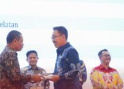 Bupati Labuhanbatu Selatan H. Edimin Hadiri Roadshow Bus KPK 2023