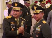 Panglima TNI Jenderal TNI Agus Subiyanto Menjadi Saksi Pelantikan Kasad