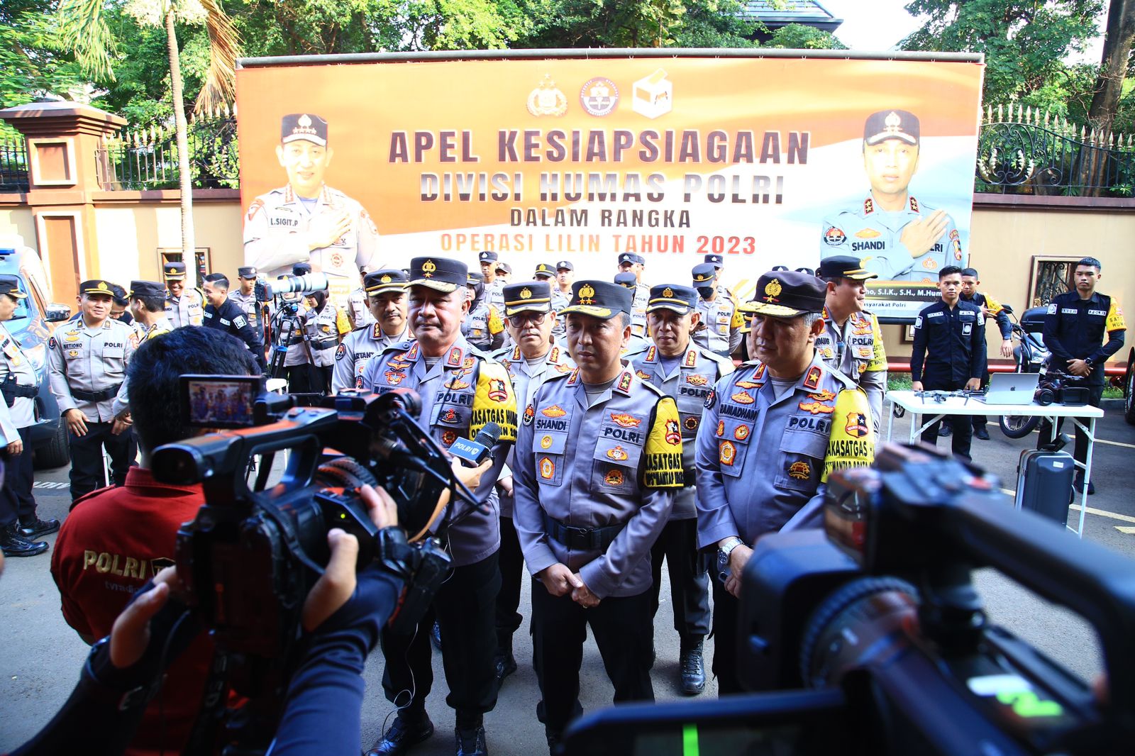 Kadiv Humas Tekankan Beberapa Hal Saat Gelar Apel Kesiapsiagaan Satgas Humas Polri  Pengamanan Nataru