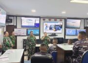 Taruna AAL Korps Elektronika Memantau Lalu Lintas Kapal Laut di Wilayah Perairan Yurisdiksi Nasional