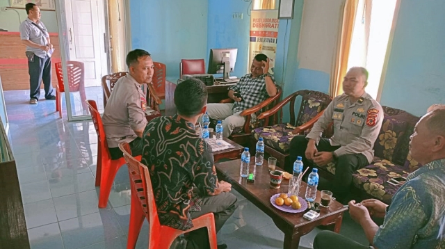 Polsek Cikijing Jalin Kemitraan dengan Pemerintah Desa Melalui Kegiatan Sambang Silaturahmi