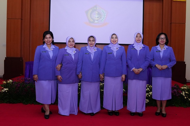 Lima Jabatan Ketua IKKT Diserah Terimakan