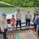 Kapolsek Rupat Utara AKP Cecep Sujapar,SH  Menyelusuri Pulau Beruk dan Pulau Babi dengan Speed Boat Patroli, Sampaikan Pesan Pemilu Damai 2024