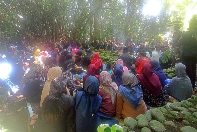 Upacara Adat Tradisi Budaya Nyekar Mapag Romadhon di di Situs Sanghiyang Balaniksa Kawasen