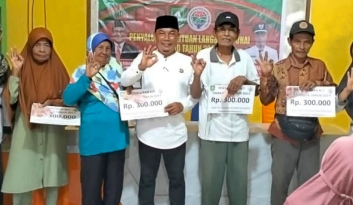 https://www.lintashukum-indonesia.com/2024/05/pemdes-teluk-lecah-serahkan-blt-dd.html