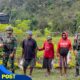 TNI Peduli Lansia di Tanah Papua, Satgas Yonif 641/Bru Bagikan Sembako Di Kampung Polimo