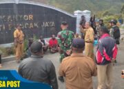 Dansatgas Yonif RK 115/ML Mendampingi Masyarakat Menyampaikan Aspirasi Kepada Pemerintah Daerah Puncak Jaya