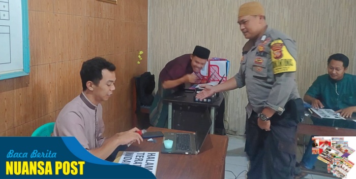 Polisi Blusukan, Bhabinkamtibmas Polsek Cikijing Melaksanakan Sambang Aparat Desa.