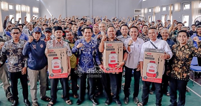 Sebanyak 200 Bantuan Alsintan Handsprayer Diberikan Pemkab Ciamis Kepada Kelompok Tani