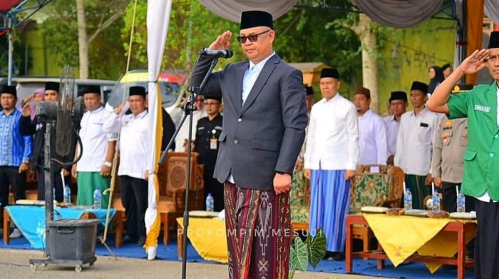 Sekda Mesuji Hadiri Upacara Hari Santri Nasional Tahun 2023 di Alun Alun Simpang Pematang