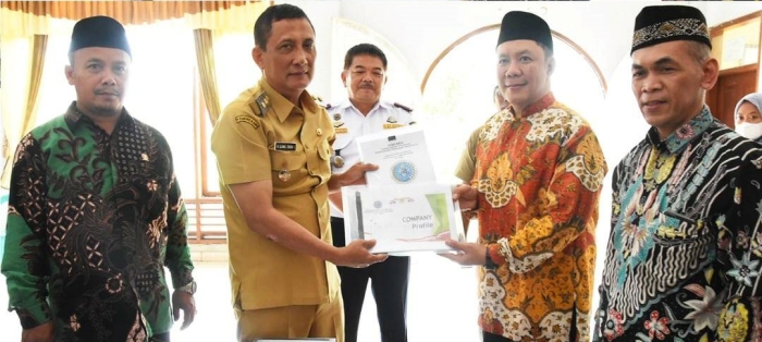 Pemkab Pangandaran Resmi Menerima Hibah Penerangan Jalan Umum Tenaga Surya (PJUTS) dari LPP-FBDH