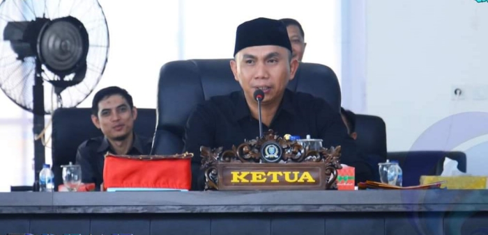 Rapat Paripurna DPRD OKU Selatan Agenda Penyampaian Pandangan Umum Oleh Frsksi-Fraksi