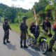 Tingkatkan Stabilitas Keamanan Satgas Yonif 122/TS Gelar Pemeriksaan di Sepanjang Jalan Trans Jayapura-Wamena