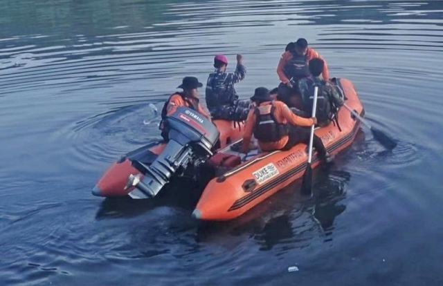 https://tabloidlintaspena.com/cepat-tanggap-prajurit-tni-al-temukan-korban-laka-laut-di-perairan-selayar/