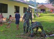 Sambut Hari Natal, Prajurit Satgas Yonif 122/TS bersama Masyarakat Gotong-royong Bersihkan dan Mendekorasi Gereja