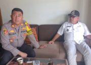 Kapolsek Cikijing Terjalin Silaturahmi dengan Kepala Desa Jagasari