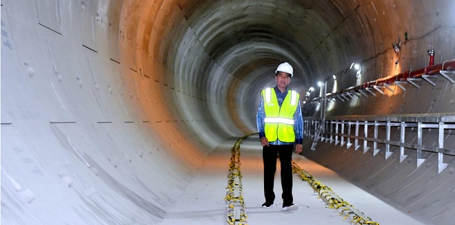 Presiden Jokowi Tinjau Progres Pembangunan MRT Fase 2A