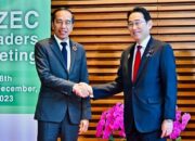 Hari Ketiga di Tokyo, Presiden Jokowi Hadiri KTT AZEC