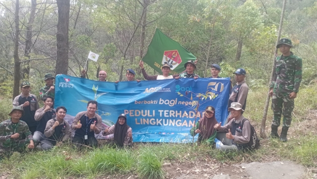 Saka Wira Kartika Kodim 0726/Sukoharjo Andil pada kegiatan Pembersihan dan Penghijaun Gunung Lawu bersama KASAD