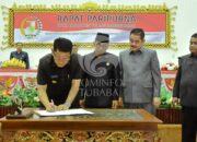 Pj Bupati Tubaba Hadiri Rapat Paripurna DPRD Pembicaraan Tingkat II atas 7 Raperda
