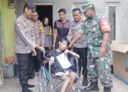 Polri Peduli Disabilitas, Kapolres Tasikmalaya Kota Berikan Bantuan Kursi Roda dan Bingkisan Sembako