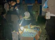 Patroli Gabungan Polres Tasikmalaya Kota, Amankan Puluhan Botol Miras Jenis  Ciu di Warung Angkringan