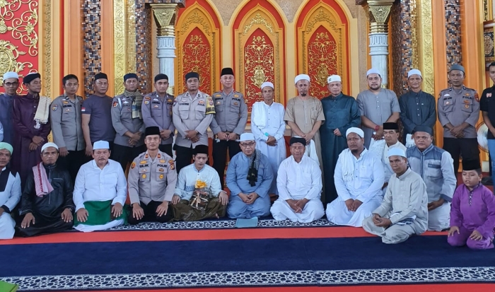 Tanpa Ada Paksaan, Kapolsek Kepenuhan Saksikan Seorang Tahanan Ikrarkan Masuk Islam