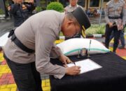 Kapolres Pimpin Penyaluran Zakat Fitrah dari 793 Personil Polres Tasik Kota, Sebanyak  2.230 Kg Beras