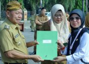 Bupati Dawam Serahkan 196 Petikan SK PPPK Guru dan Tenaga Kesehatan Formasi 2023 Kab Lamtim