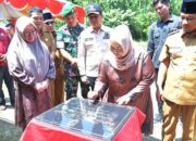 Dorong Pemerataan Pendidikan, Bupati BengkalisHj.Kasmarni  Resmikan SMPN 4 Rupat Utara
