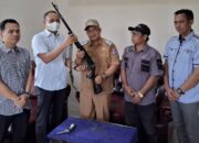 Dalam rangka Ops Sikat Krakatau 2024, Jajaran Sat Intelkam Polres Mesuji Menerima Penyerahan 2 Pucuk Senjata Api Rakitan
