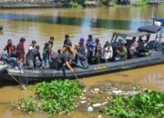 Bersempena Memperingati Hari Lingkungan Hidup Sedunia, PKN Mapala se – Indonesia Bersama Dit Polairud Polda Riau Lakukan Giat Bersih – Bersih Aliran Hilirisasi Sungai Siak