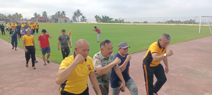 Bangun Sinergitas, TNI/Polri Polsek Cisayong Gelar Olah Raga Bersama