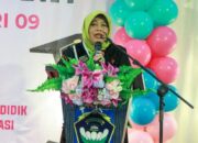 Bunda PAUD Meranti Hadiri Graduation Ceremony TK Kemala Bhayangkari Selatpanjang