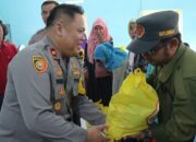 Tebar Kebaikan di Hari Bhayangkara, Polres Ciamis Bagikan Bansos ke Warga di 11 Desa se-Kec. Cijeungjing