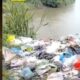 Mobil Truk Dinas Lingkungan Hidup Diduga Buang Sampah ke Tepian Sungai Kisau