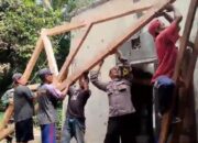 Tidak Layak Huni, Polsek Cijeungjing dan BAZNAS Bergerak Bantu Renovasi Rumah Warga Kertaharja