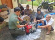 Bhabinkamtibmas Desa Saguling Monitor Penyerahan ALSINTAN kepada Kelompok Tani*