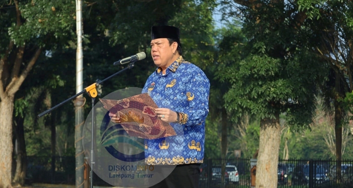 Wakil Bupati   Azwar Hadi menjadi Pembina Apel Bulanan Korpri di Lngkungan Pemerintah Kabupaten Lampung Timur