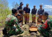 Satgas Pamtas Yonarhanud 15/Dahana Bhaladika Yudha Pos Naekake Wujudkan Program Manunggal Air di Perbatasan RI-RDTL*