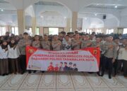 Polres Tasikmalaya Kota Sosialisasikan Penerimaan Polri di SMAN 10 Kota Tasikmalaya