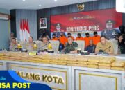 Pangdam V/Brawijaya dan Kapolda Jatim Gelar Konferensi Pers Penggagalan Narkoba jenis Ganja 166,88 Kg