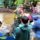 Pasukan Yonko 466 Kopasgat Bantu Evakuasi Warga Makassar Terdampak Banjir