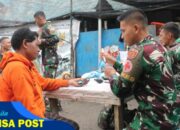 Fasilitas Kesehatan Jauh, Satgas Yonif 323 Kostrad Gelar Pelayanan Kesehatan Gratis