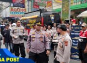 Polres Tasikmalaya Kota Berbagi, Bagikan Takjil kepada Pengguna Jalan HZ Mustofa