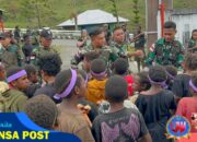 Satgas Yonif 715/Mtl bawa kehangatan Paskah di tengah-tengah masyarakat Puncak Jaya