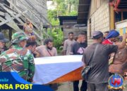 Wujud Sinergi dan Kepedulian, Satgas Yonif 131/Brajasakti Melayat ke Rumah Duka Warga Kampung Banda Perbatasan Papua