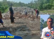 Kades Sindangkerta Bersama Linmas Benahi Sampah di TPS